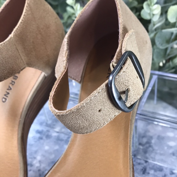 Lucky 🍀 Brand Renzee Tan Suede 1.5” Wedge Sandals Women’s 6.5M ☀️NWOT☀️ - Picture 5 of 11
